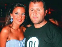 Özlem Yıldız sessiz sedasız boşandı