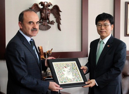 Güney Kore'nin Ankara Büyükelçisi Lee, Konya'da