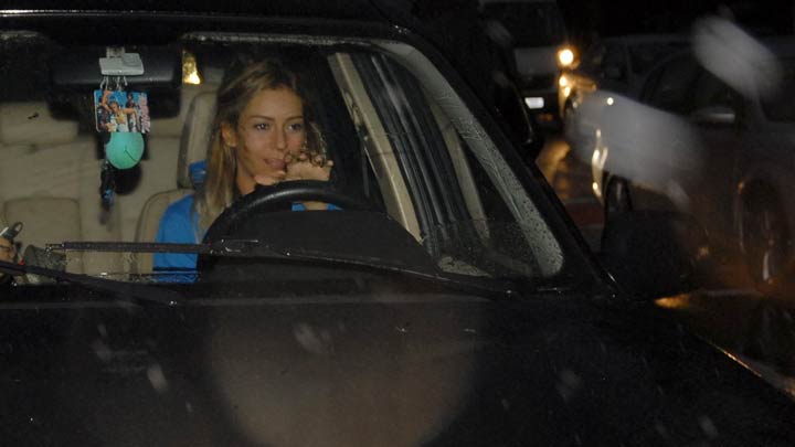 Sinem Kobal İspanya'dan döndü