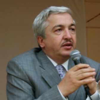Çınar Derneği'nden konferans