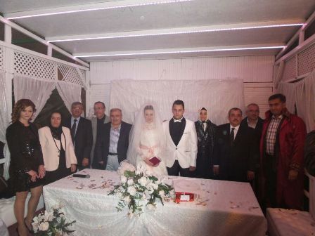 Duysak ve Kaşıkçı ailelerinin mutlu günü