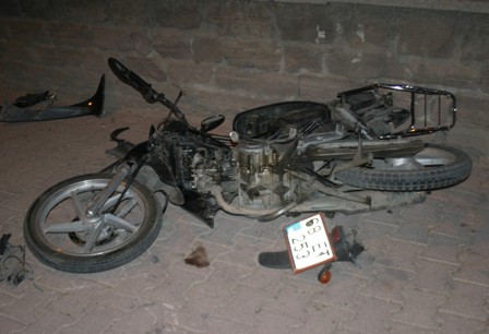 Konya'da minibüs ile motosiklet çarpıştı: 2 yaralı