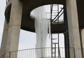 İçme suyu deposu dondu