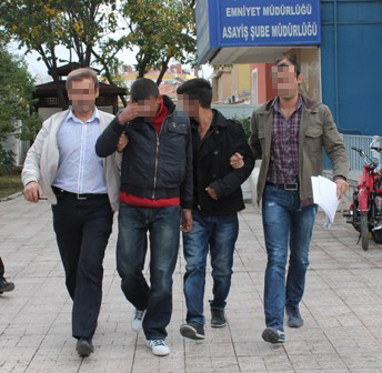 Konya’da iş yerinden hırsızlık şüphelileri yakalandı