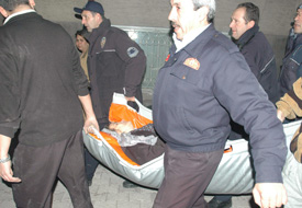 Yangından etkilenen kadın kurtuldu