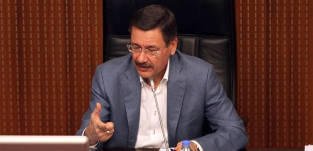 Melih Gökçek: Erkeksen davet etme