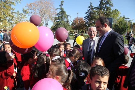 Adalet için gökyüzüne 10 bin balon bıraktılar