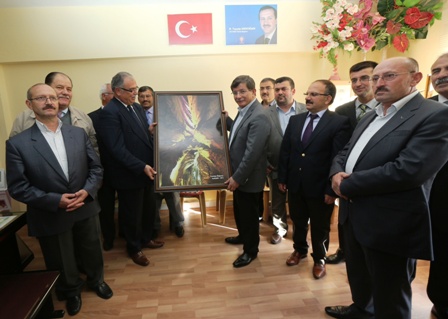 Davutoğlu: Ancak çalışan kazanır