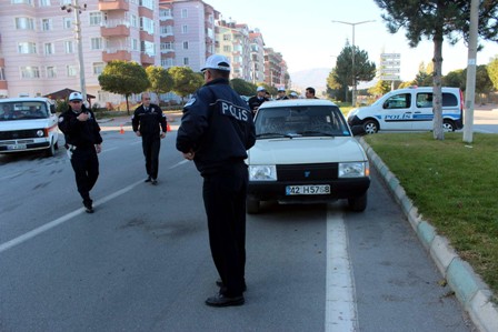 Beyşehir’de otomobil yayaya çarptı