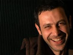 Nejat İşler tedaviyi reddediyor