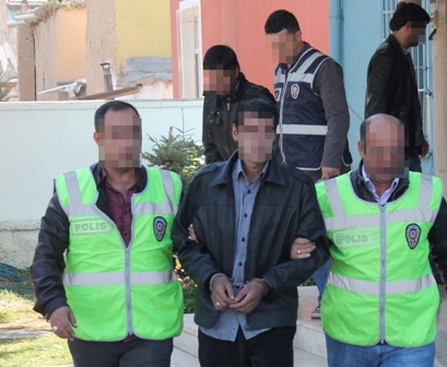 Depodan 10 bin liralık malzeme çalıp 25 liraya satmışlar