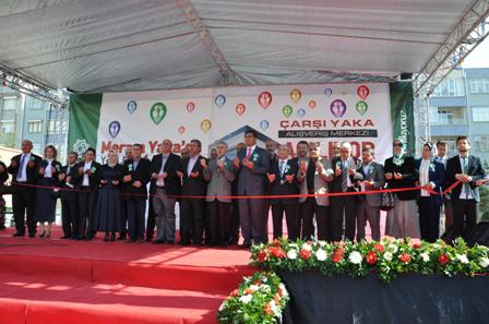 "Çarşı Yaka Alışveriş Merkezi" hizmete açıldı
