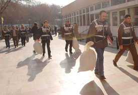 Portakal çuvalında esrar sokacaklardı