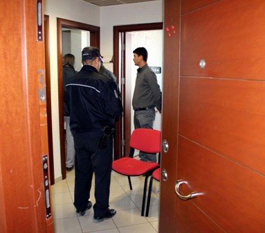 Milletvekilinin avukatlık bürosuna hırsız girdi