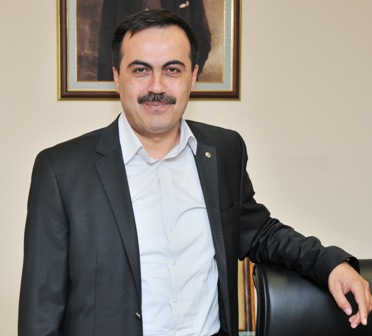 Küresel sermayeden hak ettiğimizi alamıyoruz