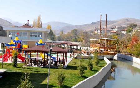 Dere'ye gemi geldi