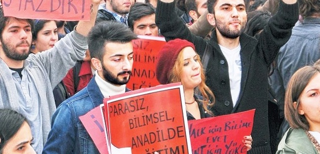 Yönetmelik değişti! Bunu yapan öğrenci yanacak