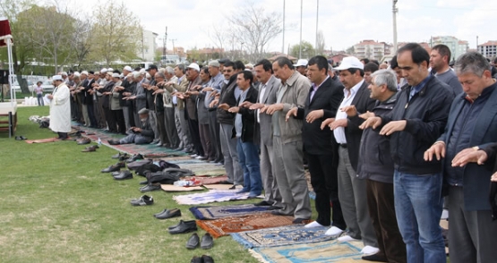 Cihanbeyli'de yağmur duası yapıldı