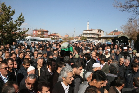 Ali İhsan Yalçın annesini kaybetti