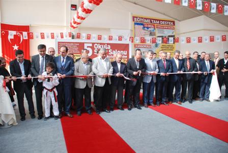 5 okula 5 spor salonu törenle açıldı
