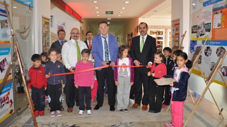 Miniklerden ilk resim sergisi