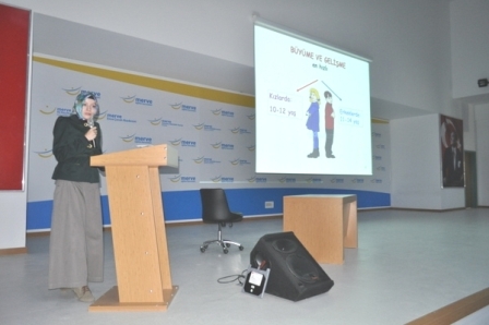 M. Özdemir’de doğal ve  sağlıklı beslenme semineri