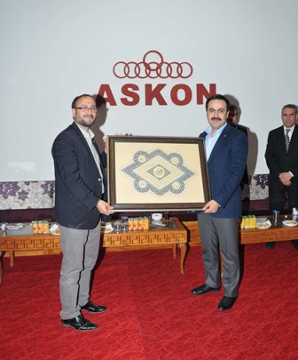“Dünyanın en büyük 10 ekonomisi arasına girmek için çalışıyoruz”