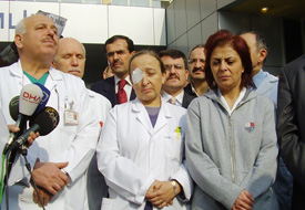 Doktor ve hemşireleri dövmüşler