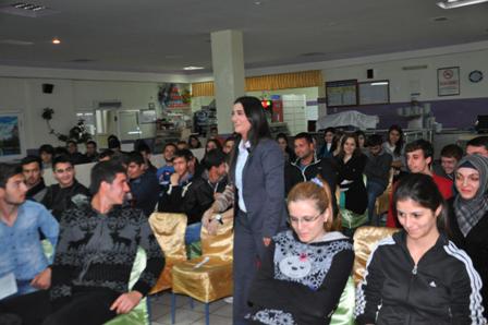 Liderlik seminerleri devam ediyor