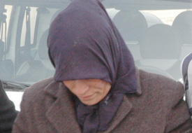 Erkek kimliğiyle bankayı dolandırmış
