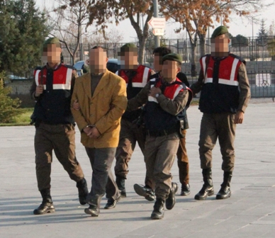 Uyuşturucu ve sigara nakli "VAKUM'a" takıldı