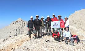 Zirve Dağcılık'tan Aladağlar'a Doğa Gezisi