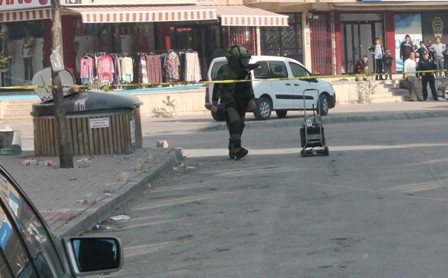 Bomba süsü verilen şüpheli paket patlatıldı