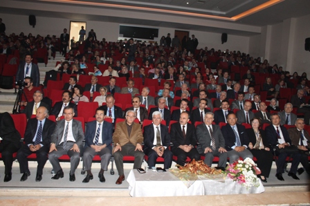 Uluslararası Eğitimde Değişim ve Yeni Yönelimler Sempozyumu başladı
