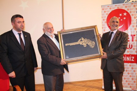 Müslümanlar sözlerini tutmuyor