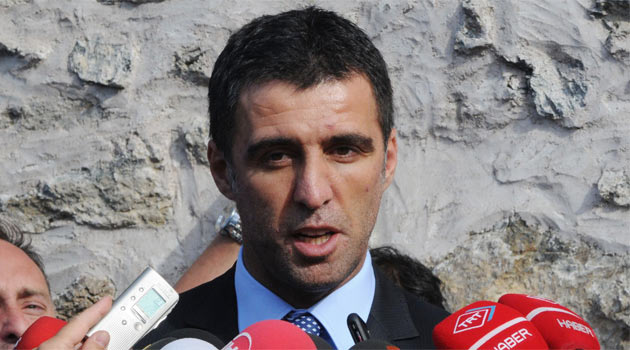 AK Parti'den Hakan Şükür'e uyarı
