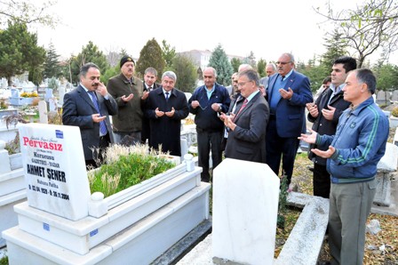 Akşehir’de Gazeteci Ahmet Şener anıldı