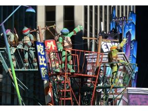 ABD'de Renkli Şükran Günü Yürüyüşü