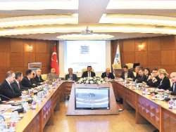 Bankalar fazla mesai yapan personelin hakkını ödeyecek