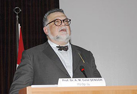 YÖK'ün papyonlu adayı: Şengör!