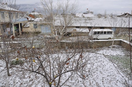 Seydişehir’e mevsimin ilk karı yağdı