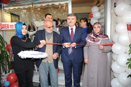 KOMEK’te meslek öğrenen kursiyer kendi iş yerini açtı