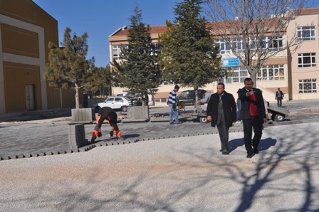 Cihanbeyli'de Okullarda Çevre Düzenlemesi Yapılıyor