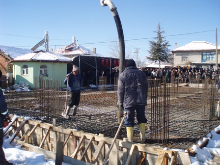 Yeni Mahalle Camisi yeniden yaptırılıyor