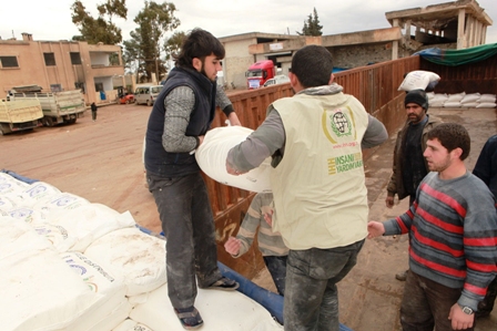 İHH’dan Suriye’ye yardım eli