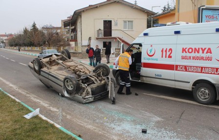 Beyşehir’de otomobil devrildi: 1 yaralı