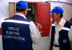 Çumra'da kaçak elektrik operasyonu