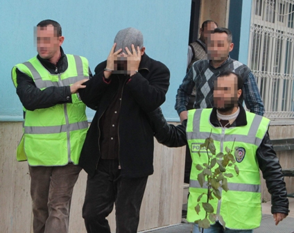 Suç makinesi 5 yıl kaçtı sevgilisinin evinde yakalandı
