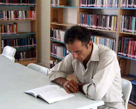 Beyşehirliler kütüphaneye akın ettiler