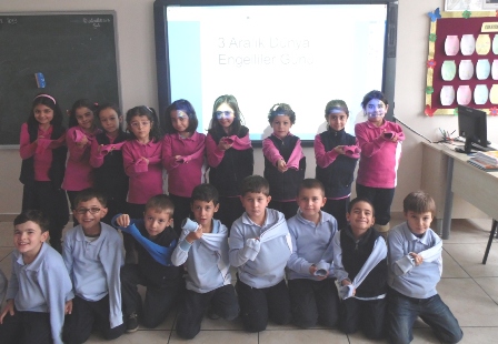 M. Özdemir’li öğrencilerden farkındalık etkinliği